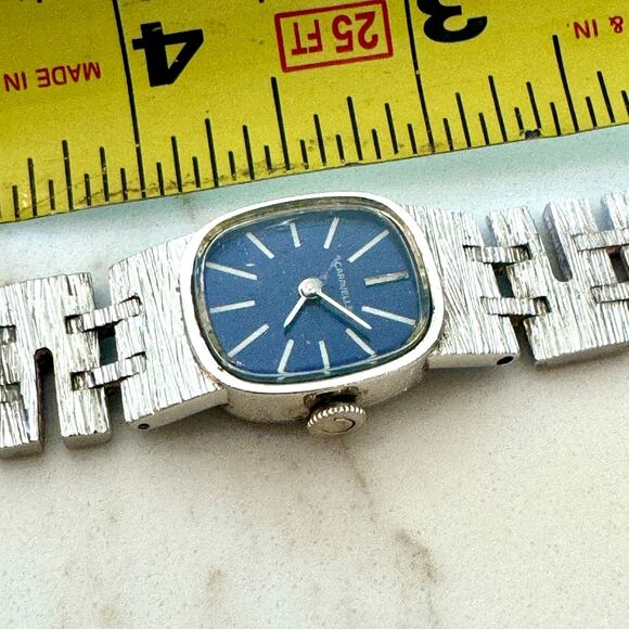 Vintage Caravelle Bulova Women's Silver Tone Mechanical Wrist Watch - Picture 5 of 10